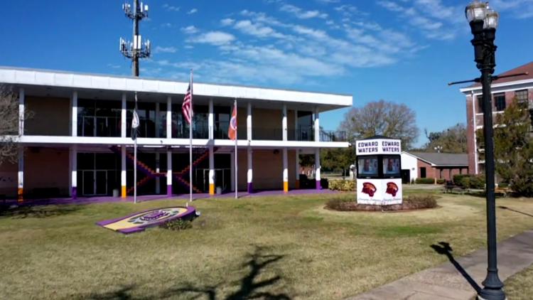 Edward Waters University celebrates 160 years of history during homecoming week — First Coast News Local, Austin Schools news